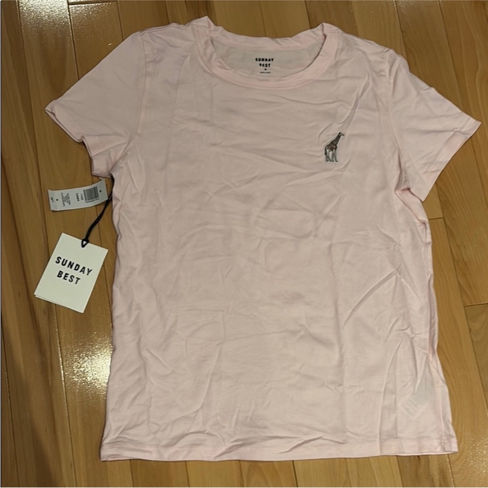 NWT Sunday Best Pink Short Sleeve T-shirt with Giraffe Embroidery - size M